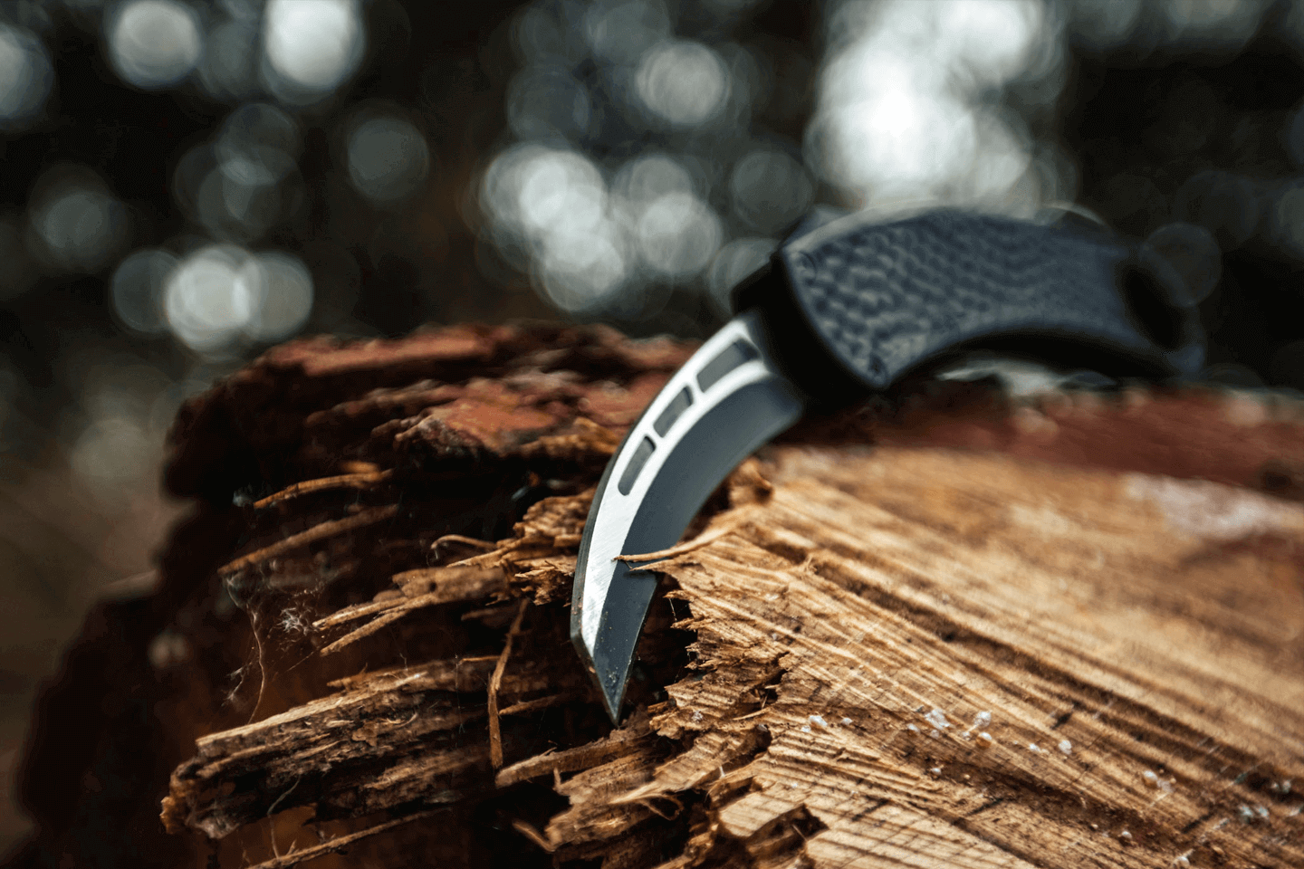 Survival knives vs bushcraft knives: what do you need to take into account?